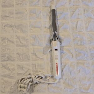 Windmere Curling Iron – Like New